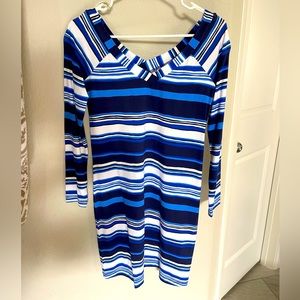 Lilly Pulitzer NWT, Double V-neck Suzanna Dress. Size xs.